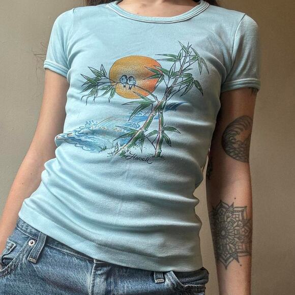 Vintage 70s Hawaii Souvenir T-Shirt XS Ringer Tee Hawaiian Summer Surf - Picture 2 of 4